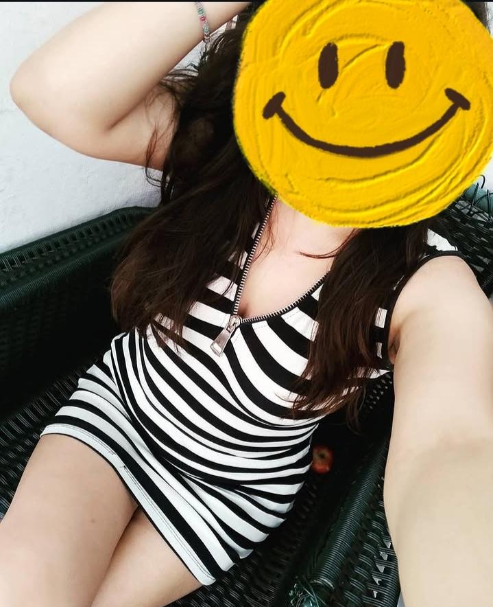 623378161: Chica busca chico en Murcia