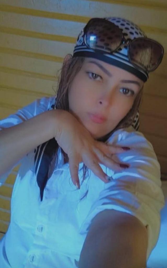 Chica busca chico en Tenerife: 