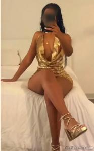 643090851: Chica busca chico en La Coruña