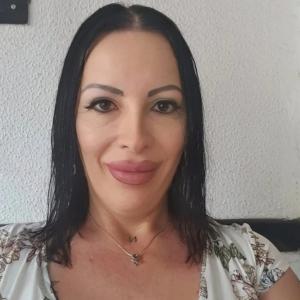 664003509: Chica busca chico en Mallorca
