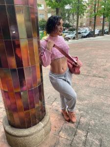 604266747: Chica busca chico en Pontevedra