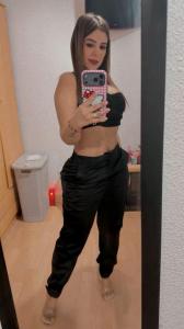 605166437: Chica busca chico en Cantabria