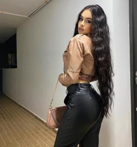 660048511: Chica busca chico en Lugo