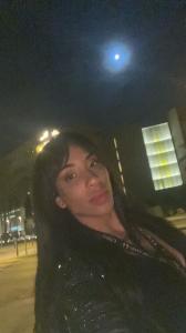 664277317: Chica busca chico en Ibiza