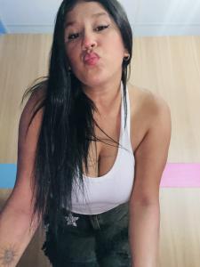 617448936: Chica busca chico en Granada