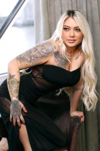 624487554: Chica busca chico en Madrid