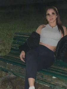 677315283: Chica busca chico en Cádiz