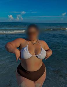 612470278: Chica busca chico en Barcelona