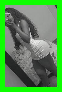745035969: Chica busca chico en Gerona