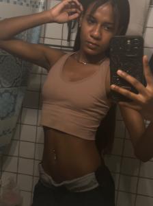 622196351: Chica busca chico en Cantabria