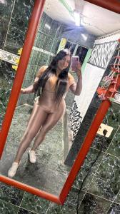 613592989: Chica busca chico en Barcelona