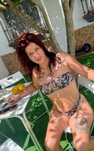 687181489: Chica busca chico en Sevilla