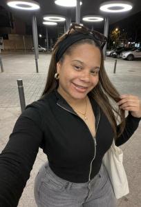 613596126: Chica busca chico en Madrid