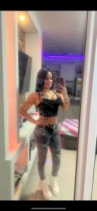 654285639: Chica busca chico en Granada