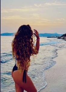 633970193: Chica busca chico en Pontevedra