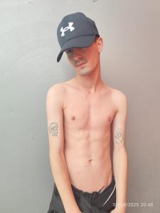 634123653: Chico busca chica en Sevilla