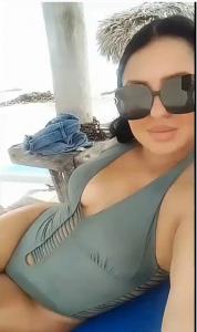 643561512: Chica busca chico en Sevilla
