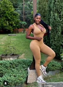 613867442: Chica busca chico en Valencia