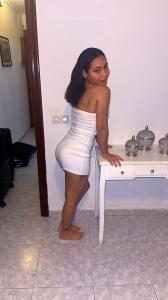 671139771: Chica busca chico en Gerona