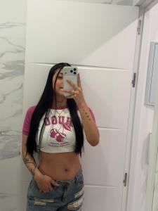 617746381: Chica busca chico en Madrid