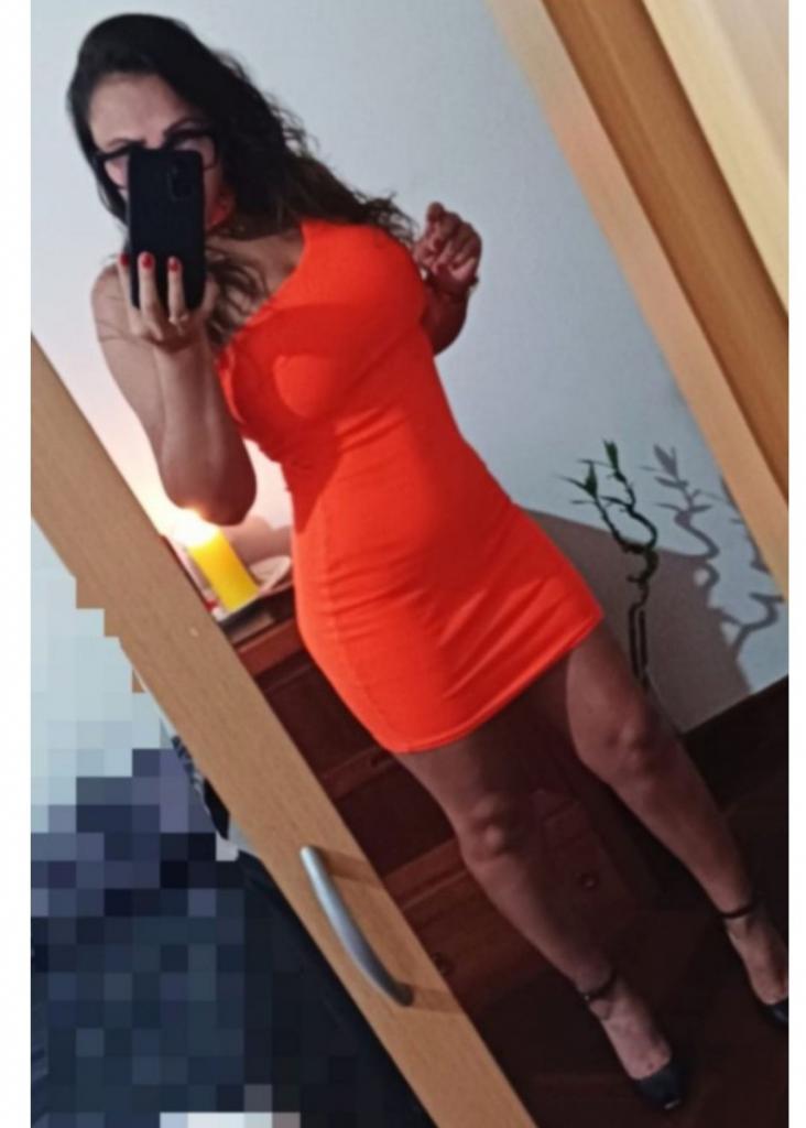 Chica busca chico en Pontevedra: 
