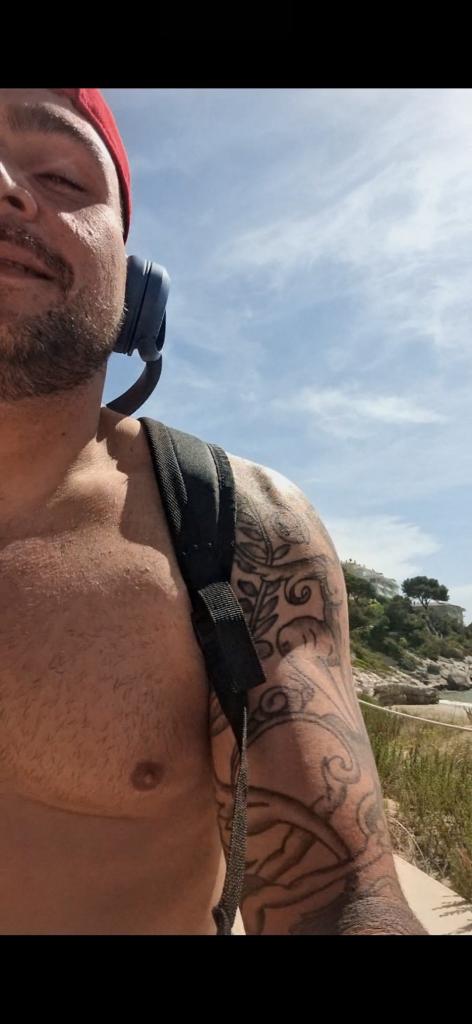 Chico busca chica en Tarragona: 