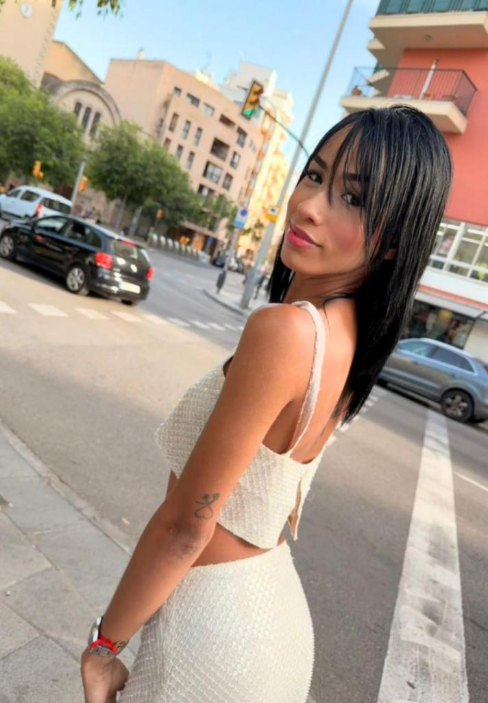 631164996: Chica busca chico en Mallorca