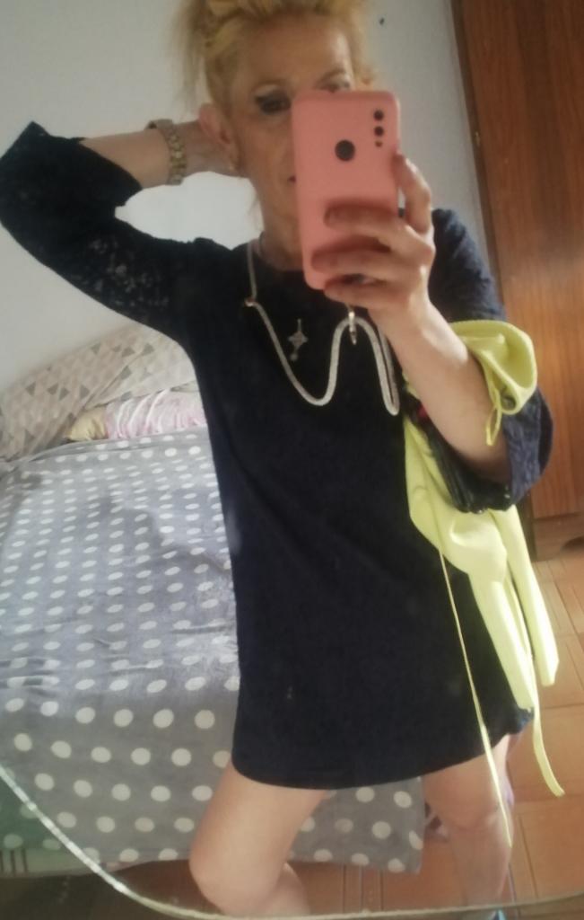 631826496: Chica busca chico en Alicante