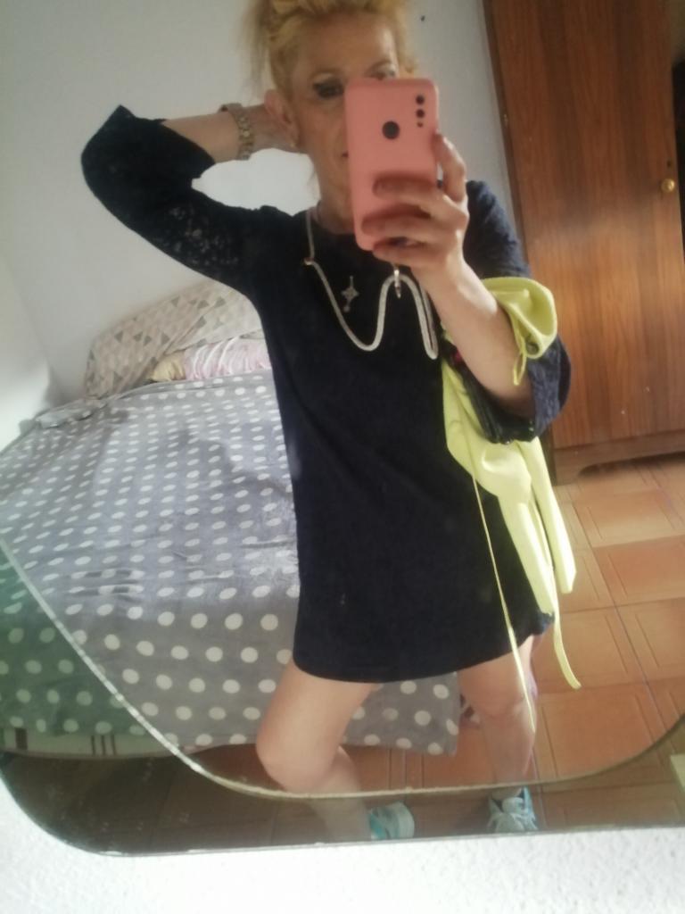 631826496: Chica busca chico en Alicante