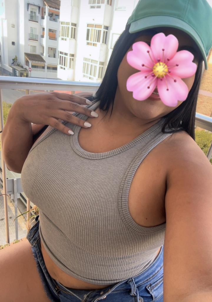 Chica busca chico en Cádiz: 