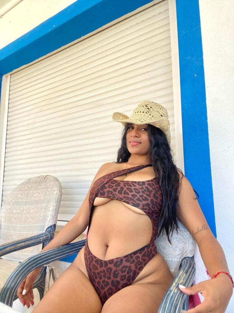 614588476: Chica busca chico en Tenerife