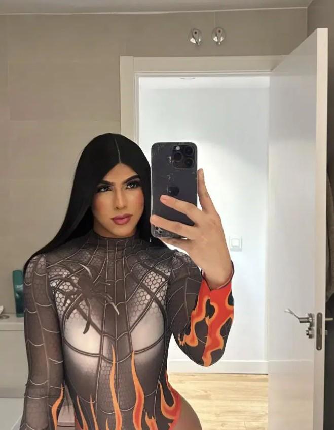 602677254: Travesti en Menorca