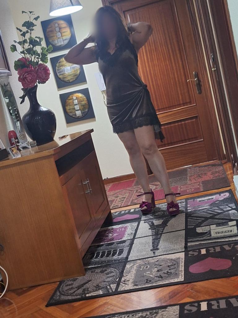 672868883: Chica busca chico en La Coruña