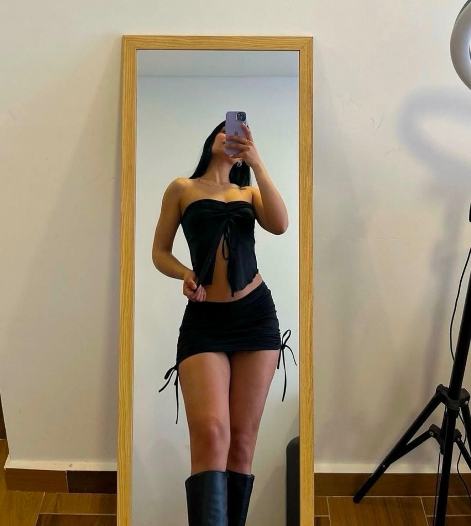 Chica busca chico en Almería: 