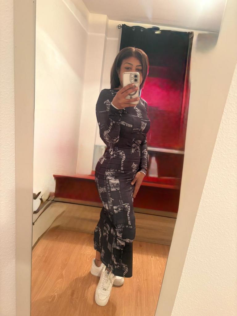 623533625: Chica busca chico en Cádiz