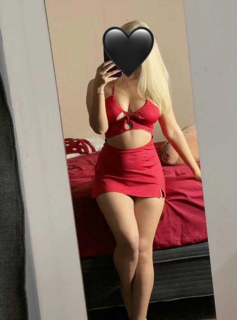 642567665: Chica busca chico en Sevilla