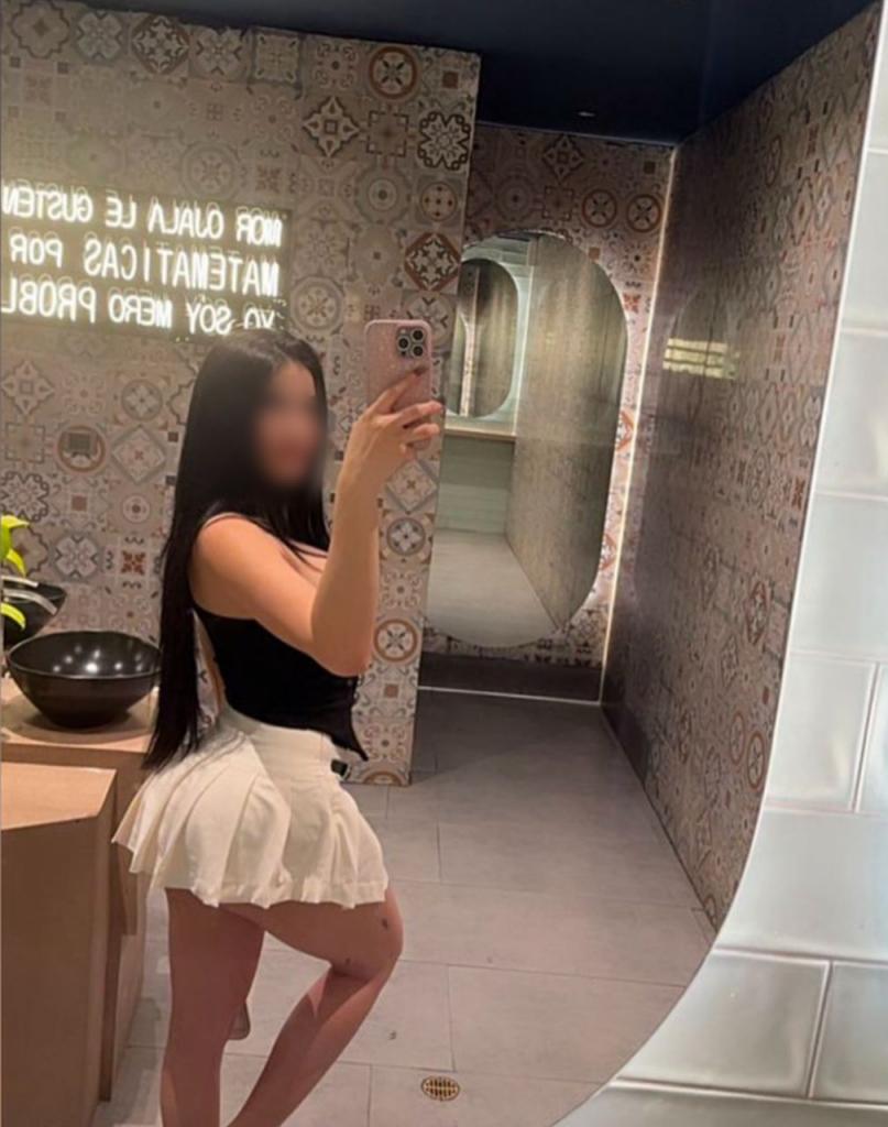 Chica busca chico en Tenerife: 