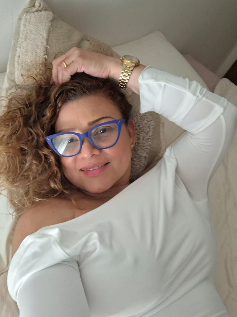Chica busca chico en Menorca: 