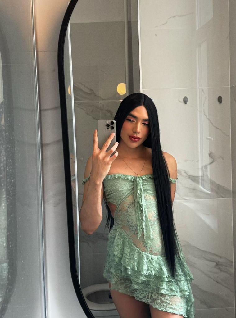 679107091: Transexual en Barcelona