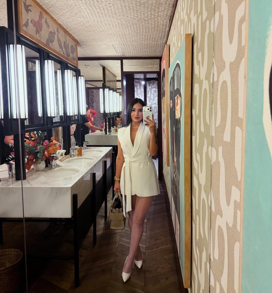 Chica busca chico en Málaga: Chica busca chico