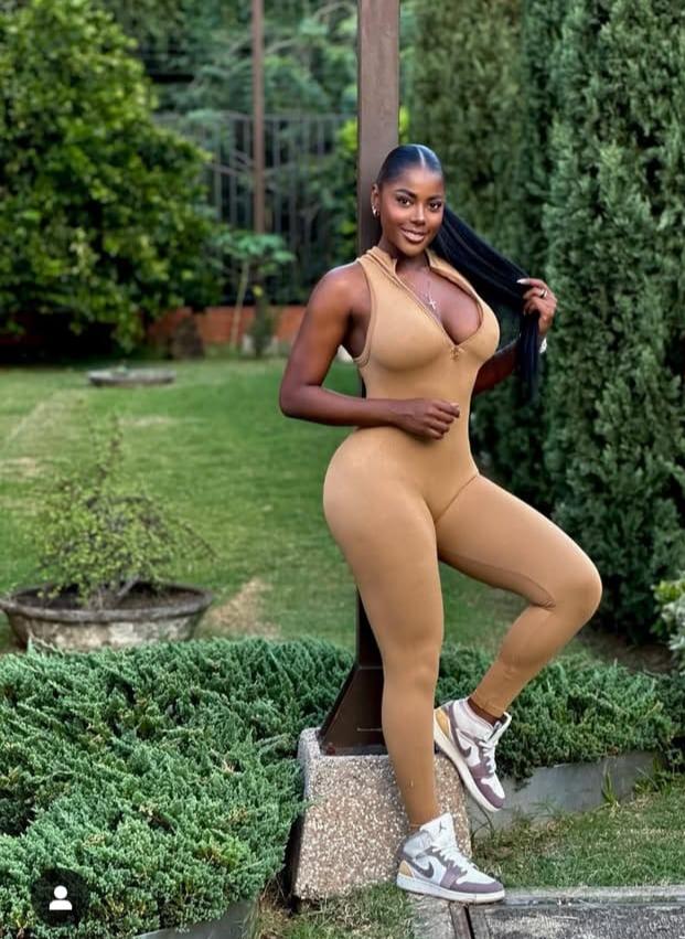 613867442: Chica busca chico en Valencia