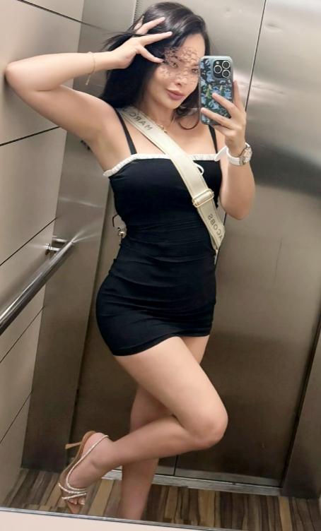695320282: Chica busca chico en Navarra