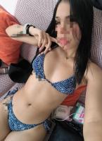 647142461: Chica busca chico en Málaga