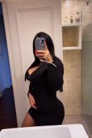 697319639: Chica busca chico en Barcelona