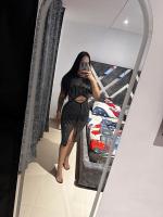 697319639: Chica busca chico en Barcelona