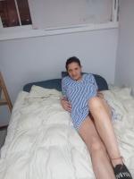 663140521: Chica busca chico en Barcelona