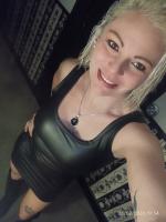 692826809: Chica busca chico en Barcelona
