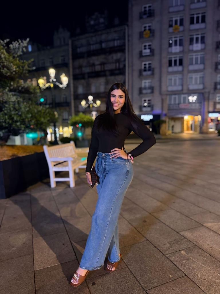 607544654: Chica busca chico en Pontevedra