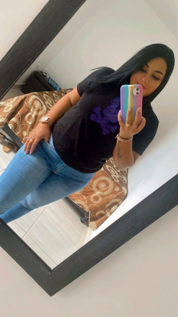 602077451: Chica busca chico en La Coruña