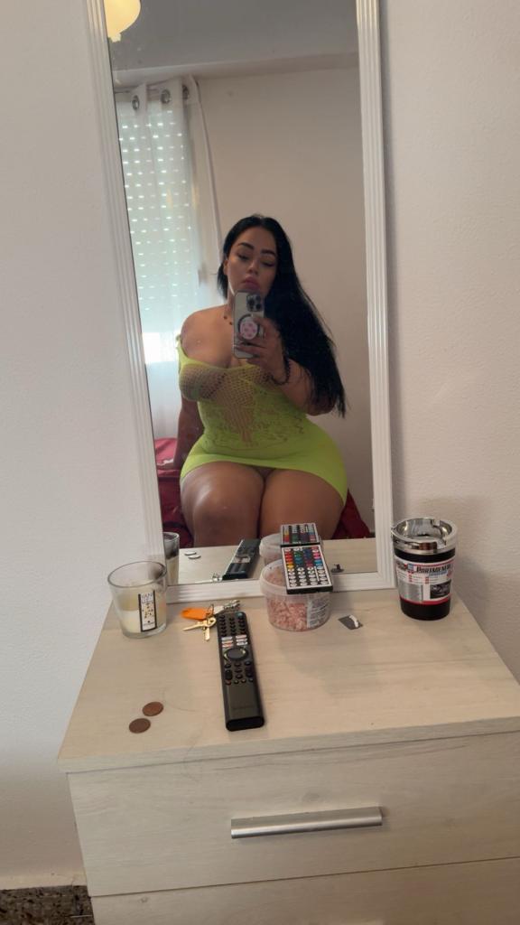 611293846: Chica busca chico en Alicante
